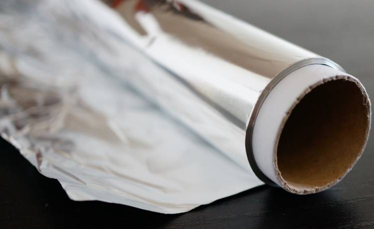 Matowa i błyszcząca strona folii aluminiowej - do czego służą? Zastosowanie, właściwości