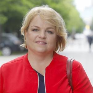 Katarzyna Bosacka "poprawia koronę i idzie naprzód". Podziękowała fanom za wsparcie