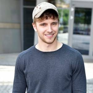 Maciej Musiał przyłapany z nową dziewczyną. Wybranką aktora jest Miss Polski!                        