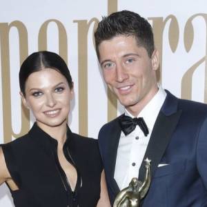 Ania i Robert Lewandowscy pokazali wyjątkową sesję. Zdjęcia zrobiła Klara!    