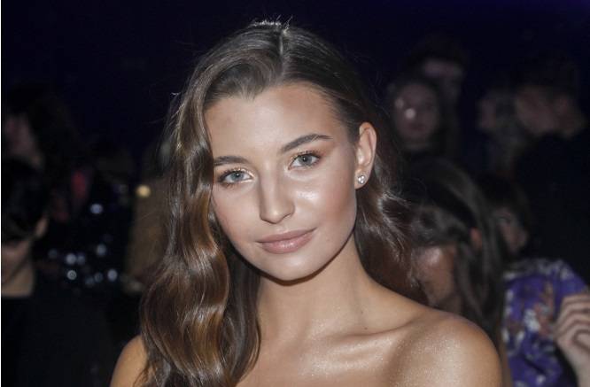 Rozbierane zdjęcie Julii Wieniawy w sieci. Pokazał je Patryk Vega