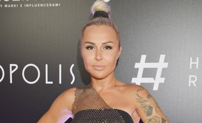 Blanka Lipińska odsłania wdzięki na gorącym piasku i dzieli się cenną, życiową radą [FOTO]