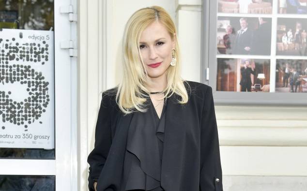 Mikołaj Krawczyk pokazał żonę niemal nago. Sylwia Juszczak błyskawicznie zareagowała na publikację męża! [FOTO]