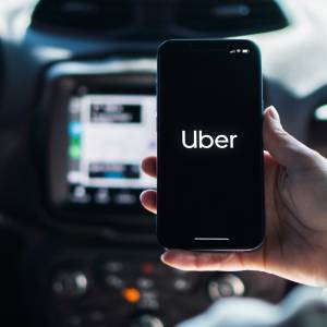Uber przypomni ci o tym, gdy wsiądziesz do auta. Chodzi o twoje bezpieczeństwo