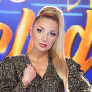 Cleo nosi doczepiany kucyk. Tak wygląda w naturalnych włosach [ZDJĘCIA]