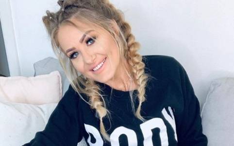 "Gogglebox. Przed telewizorem". Ewa Mrozowska została mamą!                              