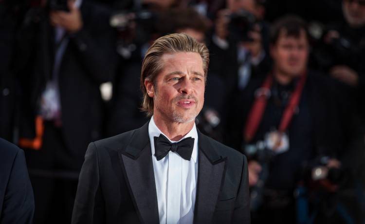 Brad Pitt cierpi na rzadkie schorzenie. Aktor opowiada o swojej chorobie