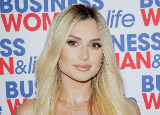 Wersow zaprezentowała się w czarnym stroju. Internauci: "Promieniejesz!" [FOTO]