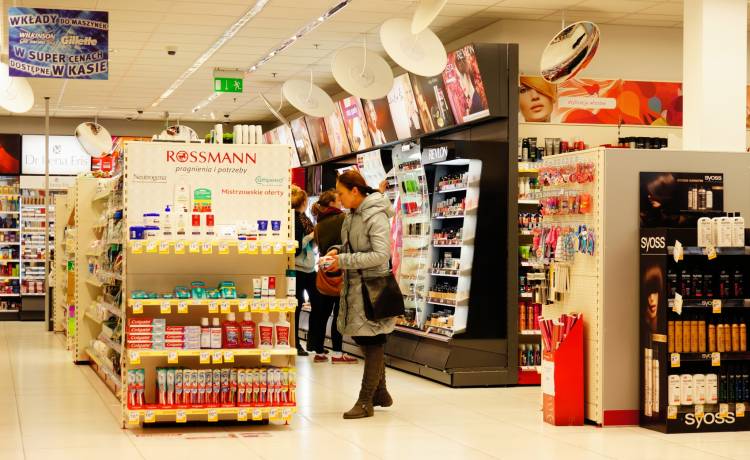 W Rossmannie zaczęło się szaleństwo promocji na Black Friday. Zaoszczędzisz krocie!