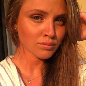 Córka Kingi Rusin zniewala na plaży. Pola Lis publikuje śmiałe kadry! "Cała mama" - komentują internauci [FOTO]                                                                                                                        