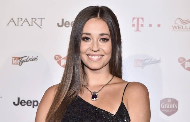 Izabella Krzan zniewala w lateksowych kozakach. Sylwestrowa stylizacja robi wrażenie!