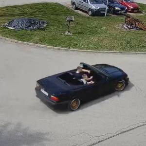 Popisowy wyczyn i podpis na mandacie! 21-latek zakończył drift przed radiowozem [WIDEO]