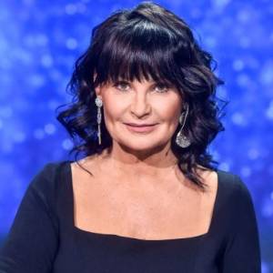 Iwona Pavlović za długo przebywała na słońcu? "Zbyt mocna opalenizna" - piszą internauci