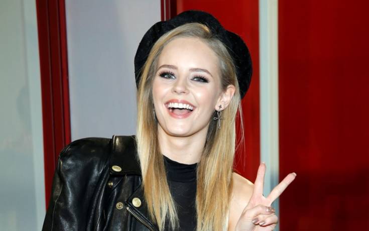 Olga Kalicka zaskoczyła fanów nową fryzurą! Do twarzy jej w czerwonych włosach?