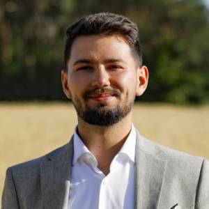 Tomasz i Katarzyna w TV! Obok nich: inni uczestnicy programu "Rolnik szuka żony". "Zdradziły" ich internetowe relacje