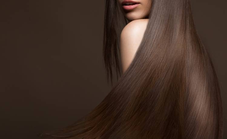 20 kilogramów i 30 metrów. Ta kobieta ma najdłuższe włosy na świecie [FOTO]