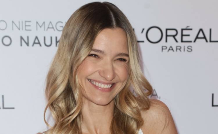 Joanna Kornoniewska w sesji okładkowej. Zdjęcie topless zachwyciło internautów 