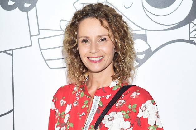 Monika Mrozowska zachwyca na zdjęciach z ciążowej sesji. "Magiczne ujęcia"                                                      