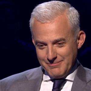 Które zwierzęta kopulują bez penetracji? Jakim paliwem jest napędzany kabriolet księcia Karola? Co stosowano w bitwie o duszę Hongkongu?