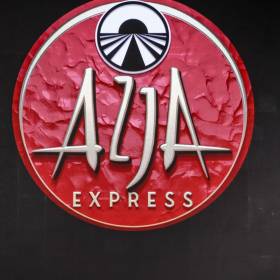 „Azja Express” wraca. Wiadomo, kto poprowadzi program