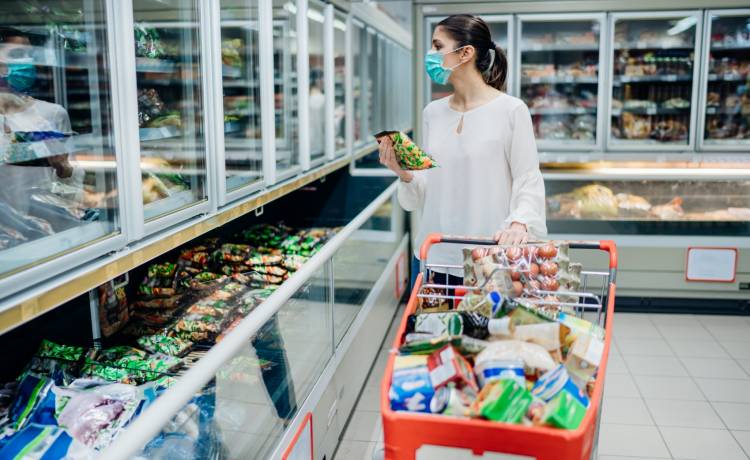Nowe, zdecydowane obostrzenia w związku z koronawirusem. Wyjście z domu tylko pojedynczo