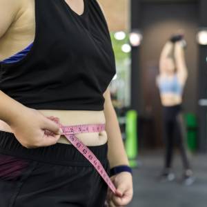 Influencerka chciała szybko zrzucić 90 kilogramów. Zmarła