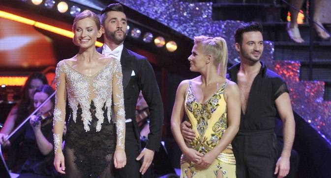 Joanna Moro w stroju kąpielowym. Do zdjęcia wybrała niecodzienną pozę! "Jedność z naturą"