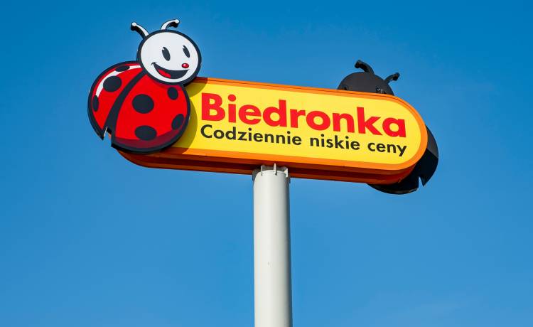 60% taniej w Biedronce. Przechodzą samych siebie! Do sklepów popędzą tłumy. Lepiej się pospieszyć