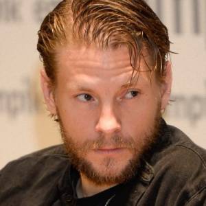 Sebastian Fabijański zadzwonił do Patryka Vegi w programie na żywo. Widzowie krytykują aktora