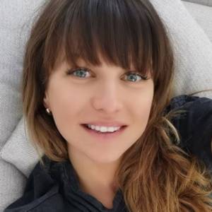 Anna Lewandowska pokazał zgrabne nogi. W opisie opisała randkę z Robertem. Co poszło nie tak? 