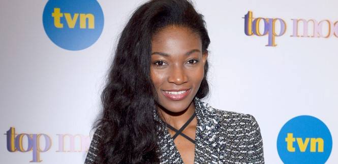 Osi Ugonoh z "Top Model" w samych majtkach! W opisie porusza temat szacunku do samej siebie 