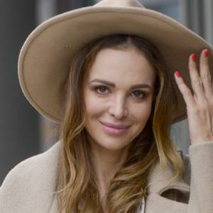 Anna Wendzikowska rozpala sieć! Prezenterka odsłania pośladki. Fani: "Piękna" [FOTO]