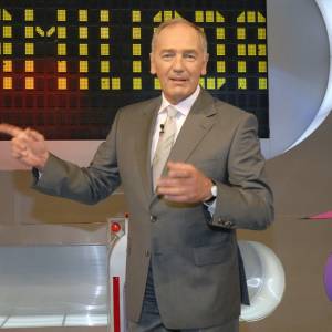 "Familiada". Te żarty i odpowiedzi przeszły do historii! Pamiętasz je? [WIDEO]