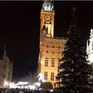 Wzruszające wykonanie "The Sound of Silence" podczas wiecu przeciwko przemocy i nienawiści [WIDEO]