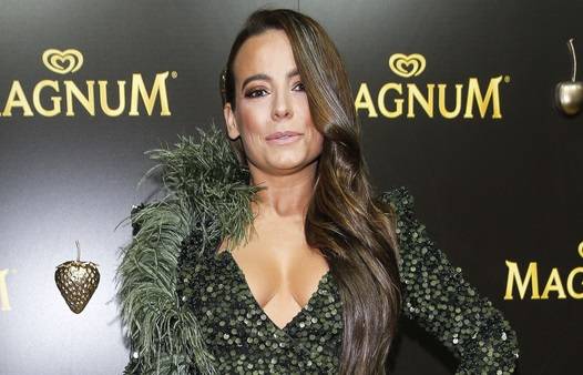 Anna Mucha prowokuje. Aktorka na zdjęciu w "sukience" z przezroczystej folii