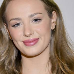 Wiktoria Gąsiewska eksponuje ciało, pozując w body. Tak nie pojawia się w "Barwach szczęścia"! 