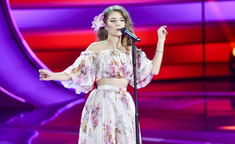 Eurowizja 2022. Karolina Lizer startuje w preselekcjach z piosenką "Czysta woda". Kim jest wokalistka? [POSŁUCHAJ]