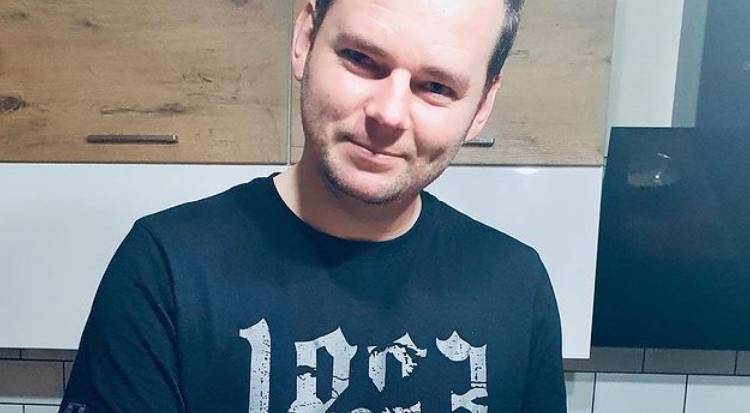 Paweł ze "Ślubu..." znalazł miłość! Pochwalił się uroczym zdjęciem ze swoją Gwiazdką. To kuzynka jego "programowej" żony! [FOTO]