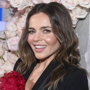 Edyta Herbuś o spełnionych marzeniach. Pod zdjęciami, na których pozuje w jasnej sukni, padły ważne słowa