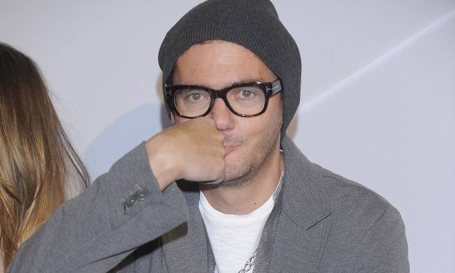 Kuba Wojewódzki publikuje zaskakujący kadr. Kobieta u jego boku pozuje w zmysłowej bieliźnie!