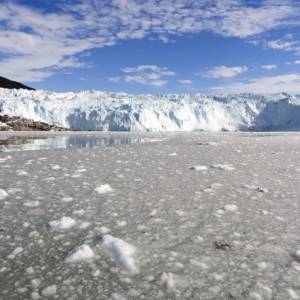 Rekordowe ilości roztopionego lodu Grenlandii. Opublikowano szokujące zdjęcie