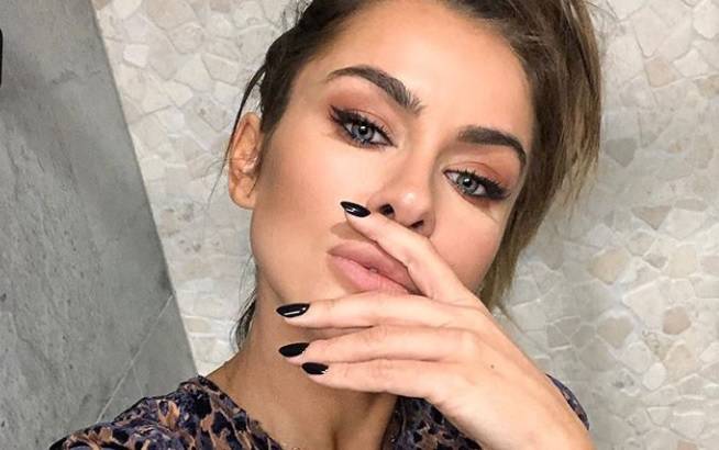 Natalia Siwiec opublikowała zdjęcie z pierwszym "makijażem" córeczki! "Jak dziecko siedzi cicho to wiedz, że coś się dzieje"