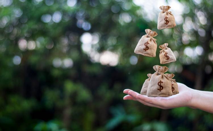 Świadczenia? Uważaj na oszustów! Oferują pomoc w wypełnianiu wniosków