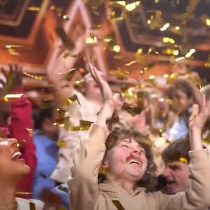 Ten występ doprowadził jurorów do łez! Członkowie Chickenshed zgarnęli "złoty przycisk" [WIDEO]