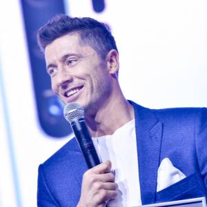 Jak wyglądał Robert Lewandowski w wieku 7 lat? Jego siostra Milena opublikowała urocze zdjęcia!                                          