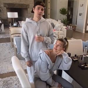 Justin Bieber zostanie makijażystą? Zobacz, jak robi make-up żonie! [WIDEO]