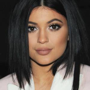 Kylie Jenner w sukni ślubnej? 24-latka zaskoczyła wszystkich! "Jesteś ideałem" [FOTO] 