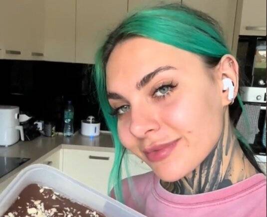 Sheeya zmienia swój wygląd! Ma już termin na operację plastyczną