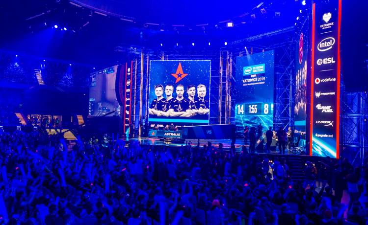 Powstanie film fabularny o esporcie. Polak reżyserem