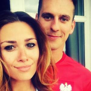 Arkadiusz Milik i Jessica Ziółek już po zaręczynach! Zdjęcia zakochanych trafiły do sieci 